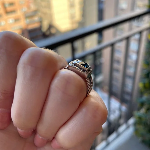 David Yurman Albion Petite Ring - Picture 8 of 11